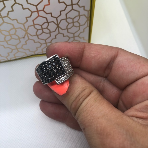 New like- Retired Premier Designs 925 Silver Black & Crystal Overlap CZ Ring - Picture 2 of 6